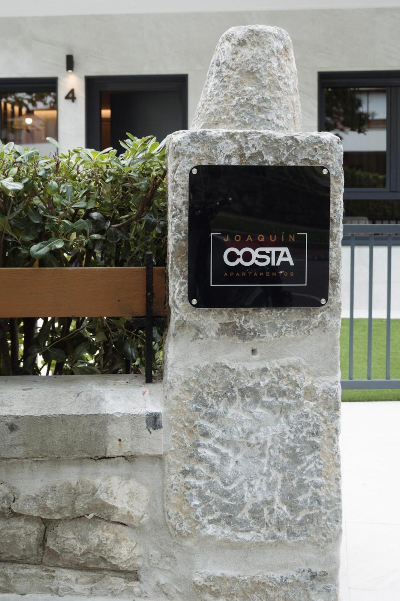Apartamentos Joaquin Costa Santander Exterior photo